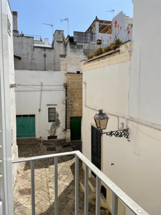 Mediterraneo House- Casa Nel Centro Storico マティーノ エクステリア 写真